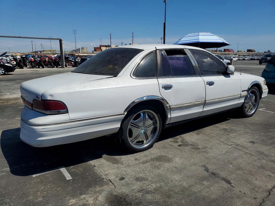 1993 Ford Crown Victoria მანქანა იყიდება აუქციონზე, vin: 2FALP74WXPX134533, აუქციონის ნომერი: 66622186