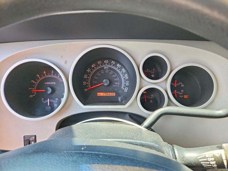 63953976 :رقم المزاد ، 5TBBV54178S498399 vin ، 2008 Toyota Tundra مزاد بيع