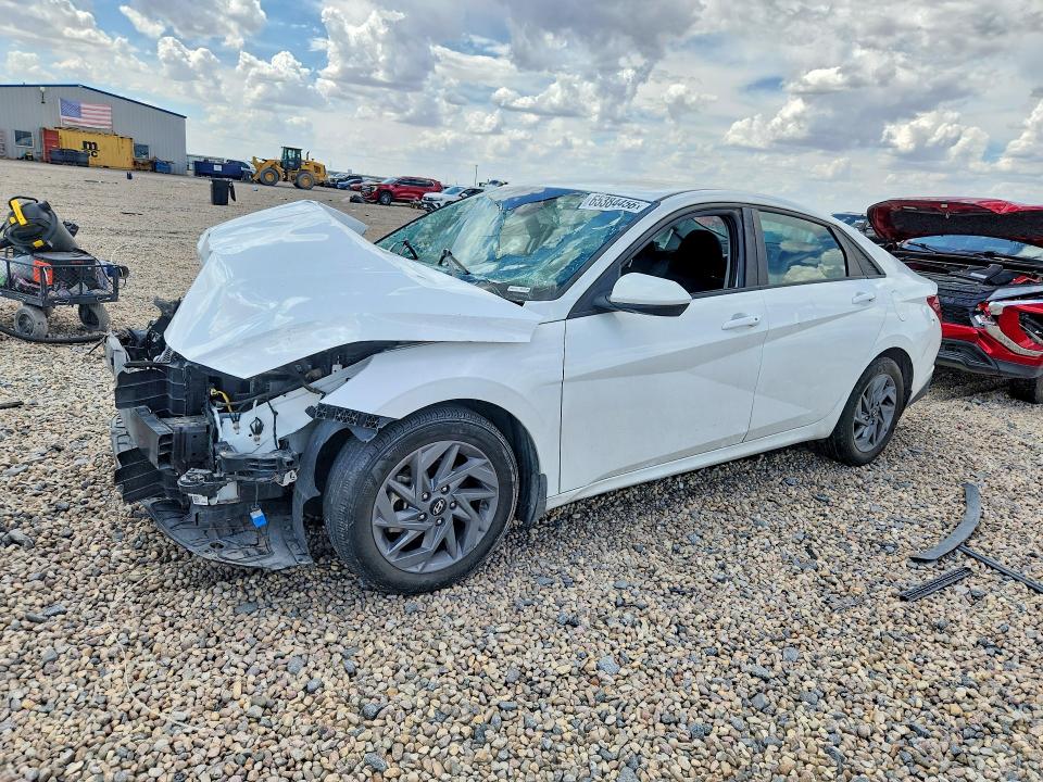 2023 Hyundai Elantra მანქანა იყიდება აუქციონზე, vin: 5NPLM4AG3PH106699, აუქციონის ნომერი: 65384456
