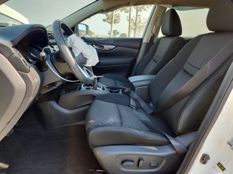 66384066 :رقم المزاد ، KNMAT2MT0HP561314 vin ، 2017 Nissan Rogue مزاد بيع