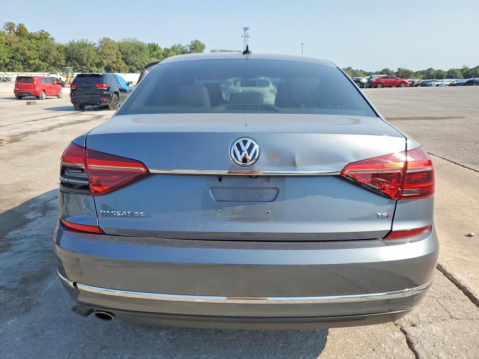 2018 Volkswagen Passat მანქანა იყიდება აუქციონზე, vin: 1VWBA7A31JC020875, აუქციონის ნომერი: 64552946