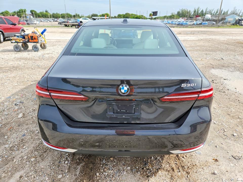 63601026 :رقم المزاد ، WBA43FJ04RCS78094 vin ، 2024 Bmw 530 مزاد بيع
