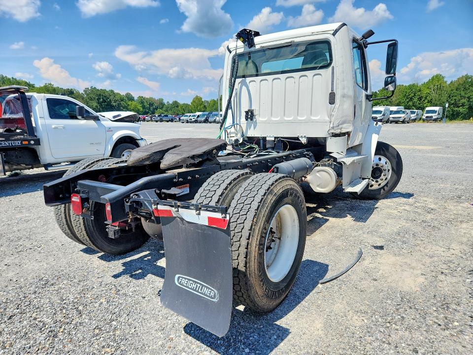 2020 Freightliner M2 მანქანა იყიდება აუქციონზე, vin: 1FUBCYFE6LHLJ3019, აუქციონის ნომერი: 65326856
