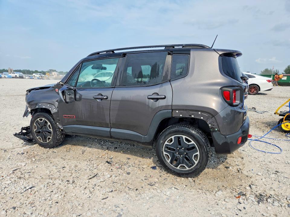 64817306 :رقم المزاد ، ZACCJBCT4GPD39120 vin ، 2016 Jeep Renegade مزاد بيع