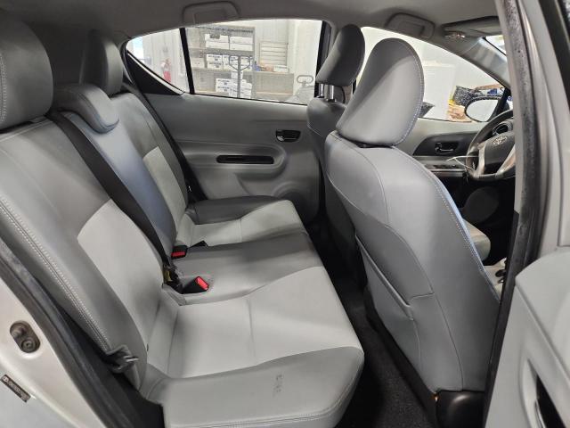 Продажа на аукционе авто 2012 Toyota Prius C, vin: JTDKDTB32C1500875, номер лота: 63664566