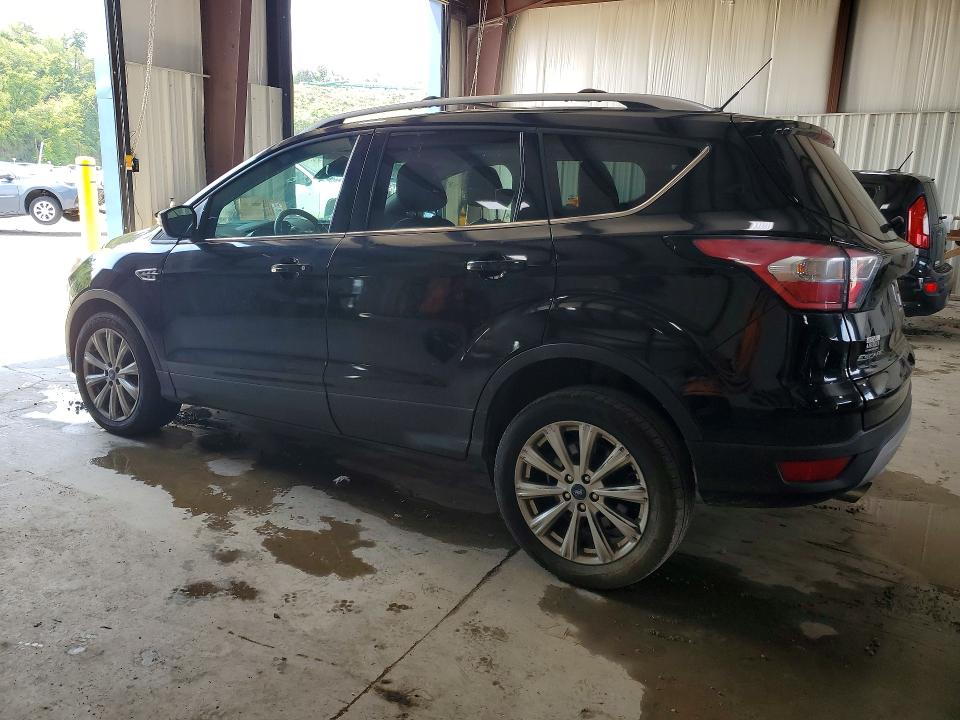 2017 Ford Escape მანქანა იყიდება აუქციონზე, vin: 1FMCU9J92HUE61705, აუქციონის ნომერი: 63694886