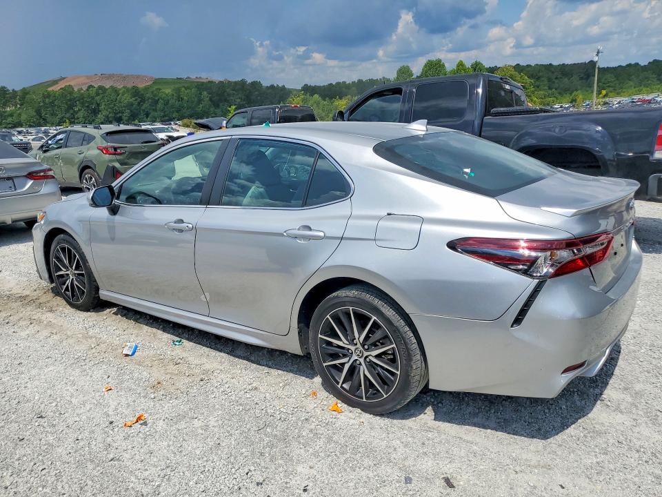 65162866 :رقم المزاد ، 4T1G11AK8PU727886 vin ، 2023 Toyota Camry مزاد بيع