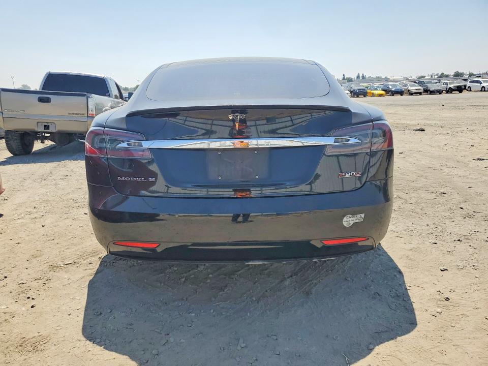 64157856 :رقم المزاد ، 5YJSA1E42GF141171 vin ، 2016 Tesla Model S مزاد بيع