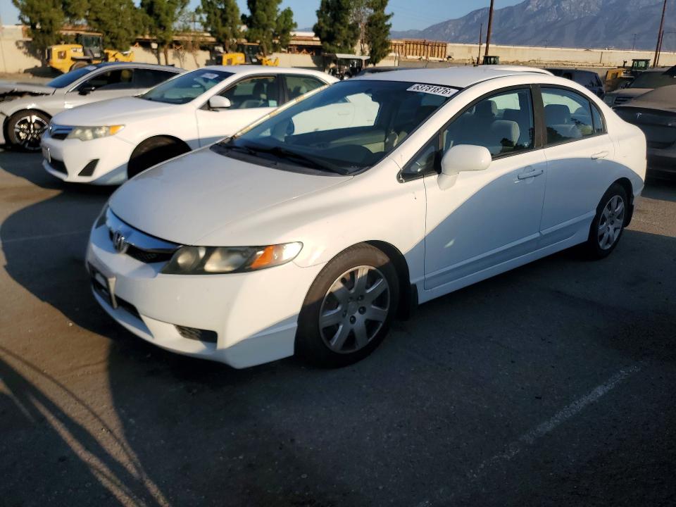 63781876 :رقم المزاد ، 19XFA1F54AE079293 vin ، 2010 Honda Civic مزاد بيع