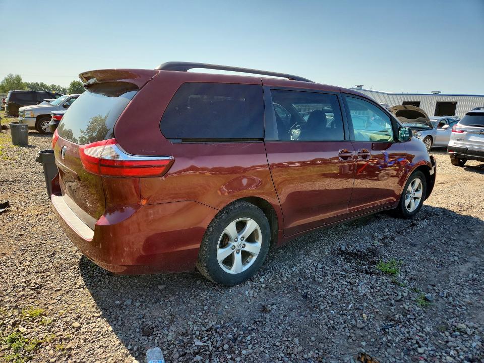 Продаж на аукціоні авто 2016 Toyota Sienna, vin: 5TDKK3DC5GS699979, номер лоту: 63655926