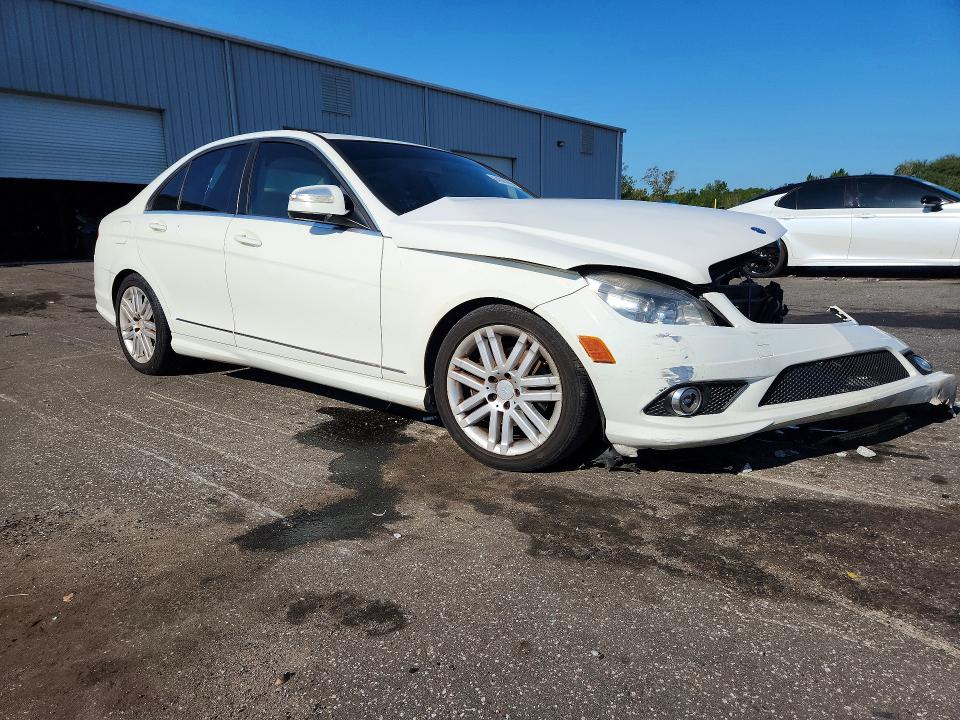 2009 Mercedes-benz C მანქანა იყიდება აუქციონზე, vin: WDDGF54XX9R073179, აუქციონის ნომერი: 64301426