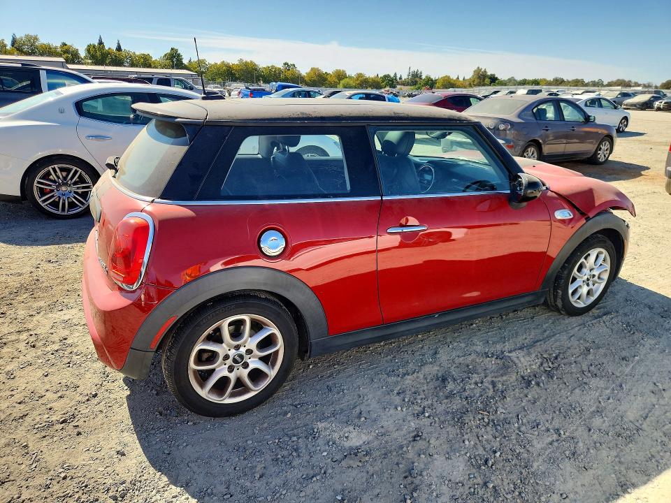 2015 Mini Cooper მანქანა იყიდება აუქციონზე, vin: WMWXP7C58F2A36543, აუქციონის ნომერი: 65342936