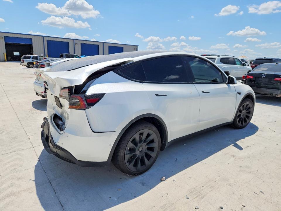 64638786 :رقم المزاد ، 5YJYGDEE7MF279335 vin ، 2021 Tesla Model Y مزاد بيع
