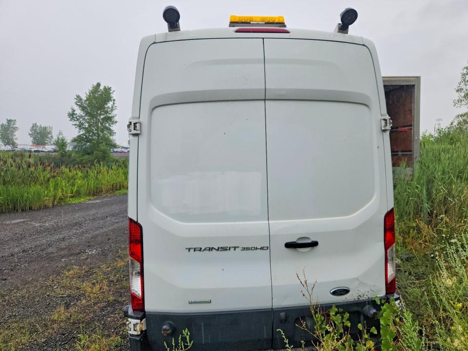 2017 Ford Transit მანქანა იყიდება აუქციონზე, vin: 1FTBF4XG7HKB11551, აუქციონის ნომერი: 64330056
