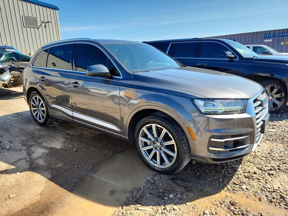 65997456 :رقم المزاد ، WA1VAAF77JD045440 vin ، 2018 Audi Q7 مزاد بيع
