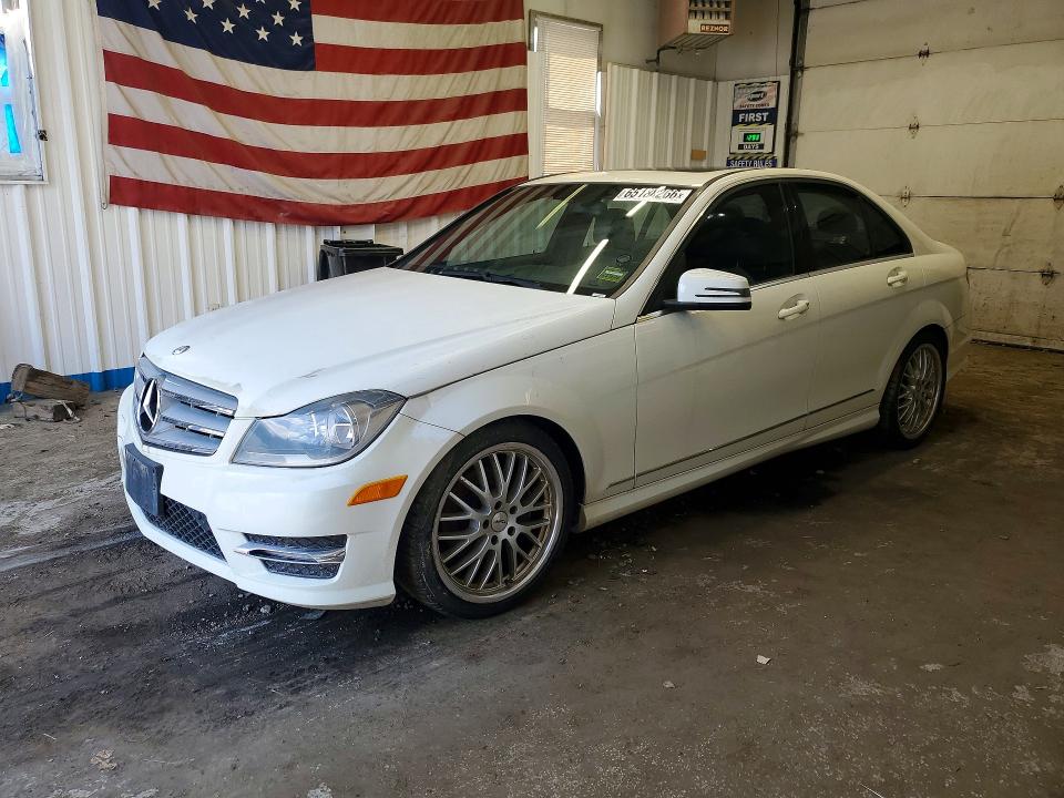 65188266 :رقم المزاد ، WDDGF8BB7CR196888 vin ، 2012 Mercedes-benz C مزاد بيع
