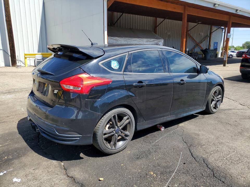 Продажа на аукционе авто 2016 Ford Focus, vin: 1FADP3L90GL379685, номер лота: 66976956