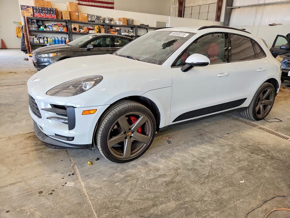66068376 :رقم المزاد ، WP1AB2A57LLB33957 vin ، 2020 Porsche Macan مزاد بيع