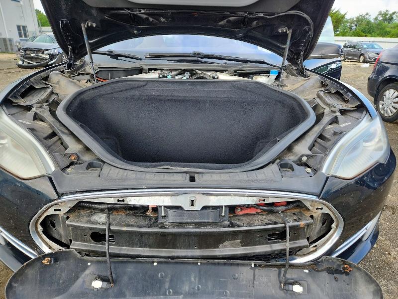 Продаж на аукціоні авто 2014 Tesla Model S, vin: 5YJSA1H27EFP66110, номер лоту: 63791956