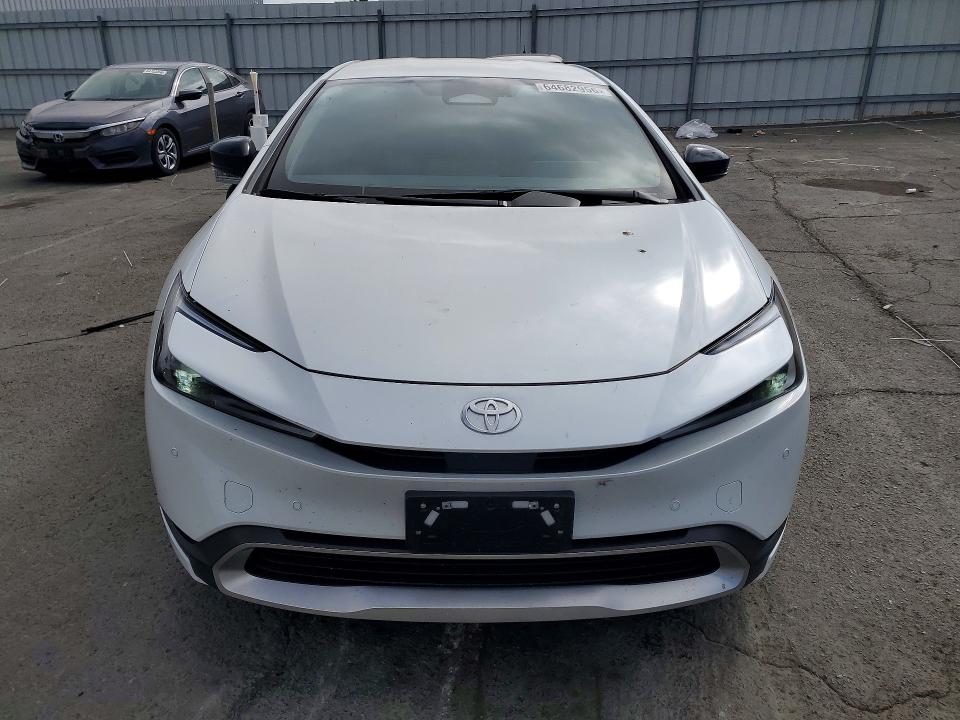 64682956 :رقم المزاد ، JTDACACU4R3039038 vin ، 2024 Toyota Prius Prime مزاد بيع