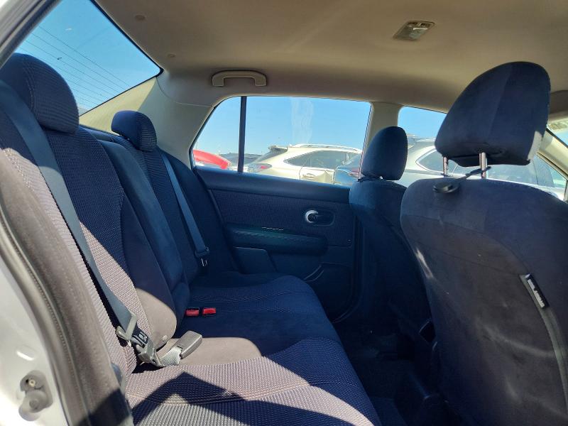 2010 Nissan Versa მანქანა იყიდება აუქციონზე, vin: 3N1BC1AP7AL360827, აუქციონის ნომერი: 63395136