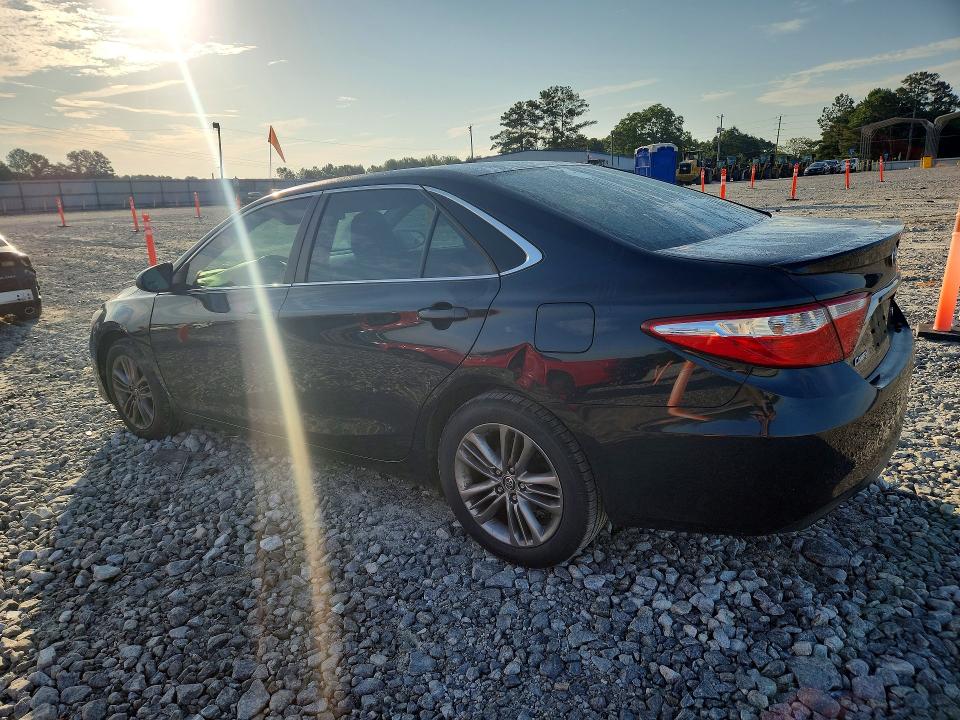 64714626 :رقم المزاد ، 4T1BF1FK4GU535417 vin ، 2016 Toyota Camry مزاد بيع