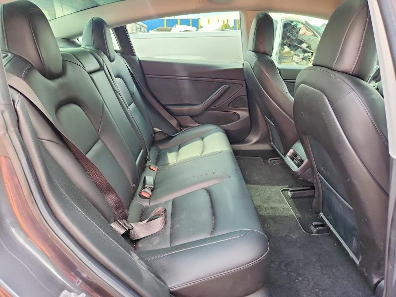 Продаж на аукціоні авто 2018 Tesla Model 3, vin: 5YJ3E1EB6JF103845, номер лоту: 64399386