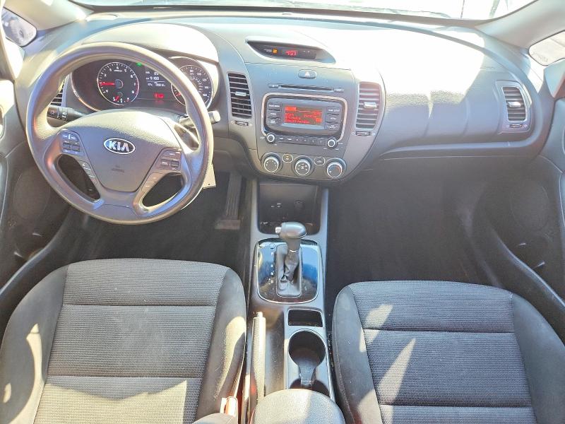 65371136 :رقم المزاد ، 3KPFK4A71JE168231 vin ، 2018 Kia Forte مزاد بيع