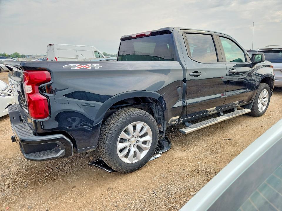 63502886 :رقم المزاد ، 3GCUYBEF8MG143203 vin ، 2021 Chevrolet Silverado مزاد بيع