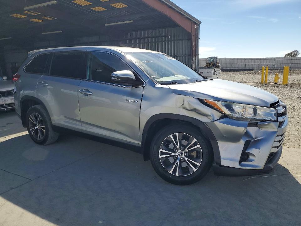2019 Toyota Highlander Hybrid მანქანა იყიდება აუქციონზე, vin: 5TDBGRFH1KS075683, აუქციონის ნომერი: 61451196