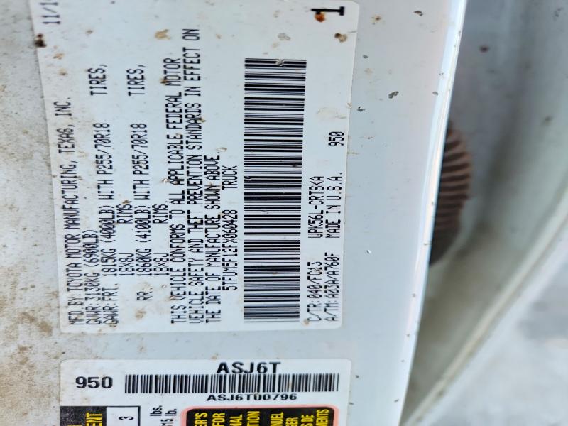 Auction sale of the 2015 Toyota Tundra, vin: 5TFUM5F12FX060428, lot number: 63763656