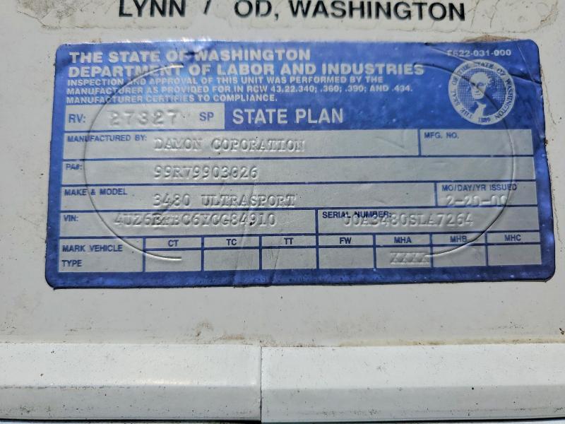 63519566 :رقم المزاد ، 4UZ6EFBC6YCG84910 vin ، 2000 Damon Motorhome مزاد بيع
