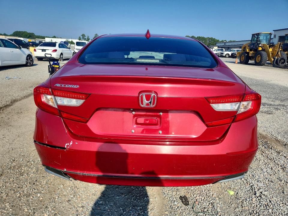 2018 Honda Accord მანქანა იყიდება აუქციონზე, vin: 1HGCV1F10JA253823, აუქციონის ნომერი: 65343196