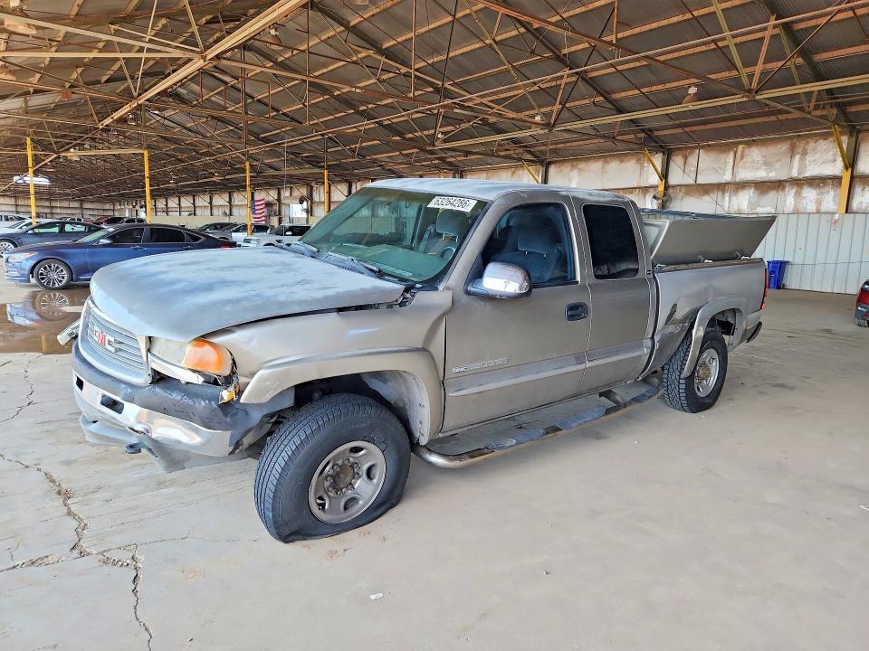 63264286 :رقم المزاد ، 1GTHC29U52E134908 vin ، 2002 Gmc Sierra مزاد بيع