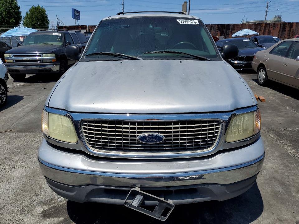 63605426 :رقم المزاد ، 1FMRU15W62LA99113 vin ، 2002 Ford Expedition مزاد بيع