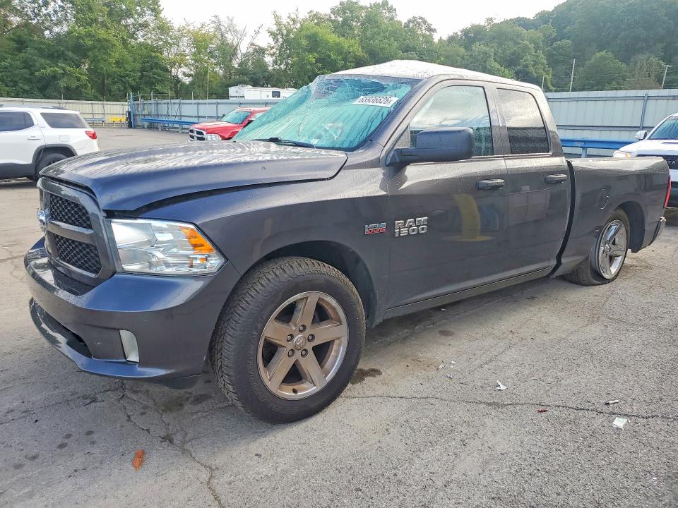 65936626 :رقم المزاد ، 1C6RR7FT1JS215827 vin ، 2018 Ram 1500 مزاد بيع