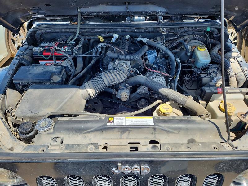 2008 Jeep Wrangler Unlimited მანქანა იყიდება აუქციონზე, vin: 1J4GA59168L525637, აუქციონის ნომერი: 63263456