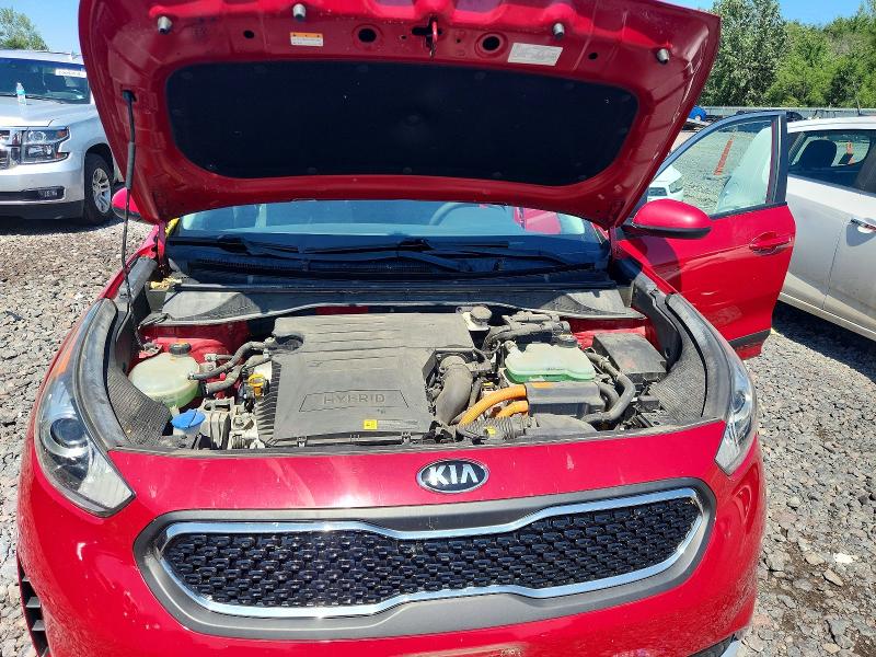 66011136 :رقم المزاد ، KNDCB3LCXJ5124117 vin ، 2018 Kia Niro مزاد بيع