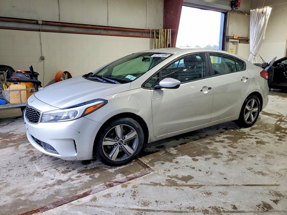 2018 Kia Forte მანქანა იყიდება აუქციონზე, vin: 3KPFL4A73JE253486, აუქციონის ნომერი: 67101406