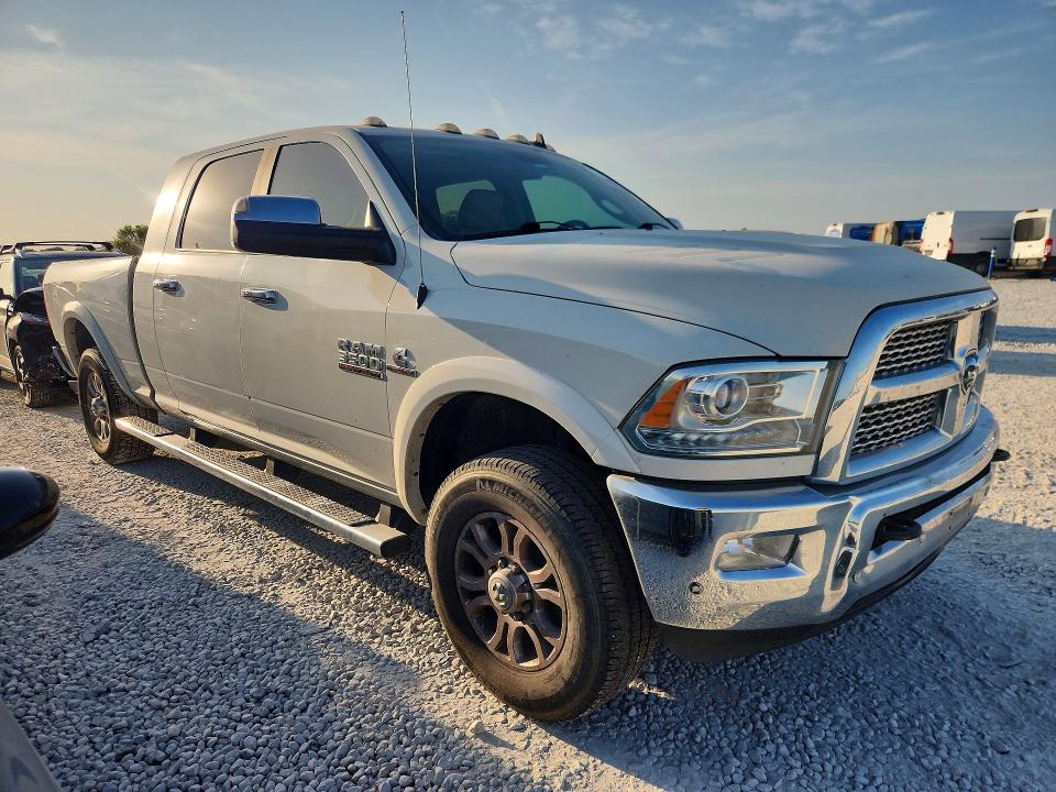 63149306 :رقم المزاد ، 3C63R3ML5JG285839 vin ، 2018 Ram 3500 مزاد بيع