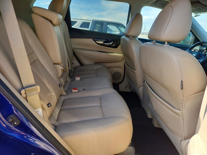 Продаж на аукціоні авто 2017 Nissan Rogue, vin: 5N1AT2MV1HC863666, номер лоту: 64155236