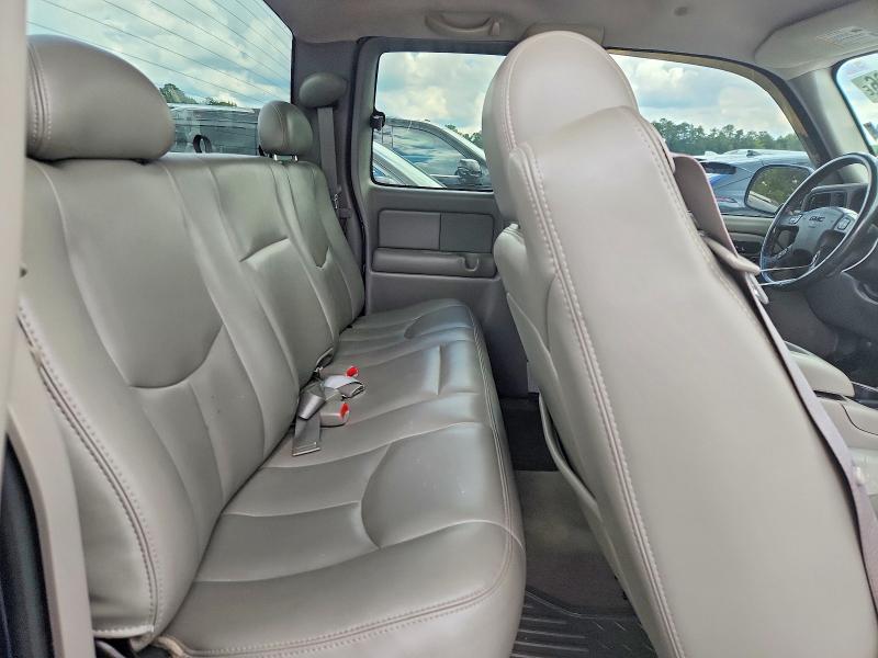 63388596 :رقم المزاد ، 2GTEC19T941376951 vin ، 2004 Gmc New Sierra مزاد بيع