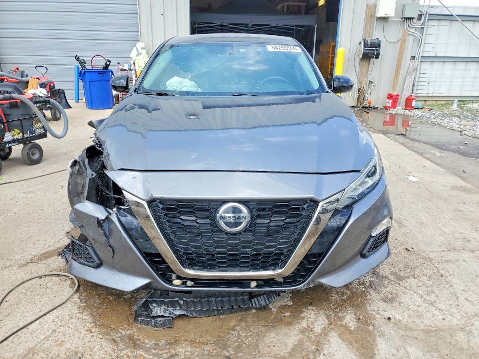 64255506 :رقم المزاد ، 1N4BL4CV4KC174790 vin ، 2019 Nissan Altima مزاد بيع