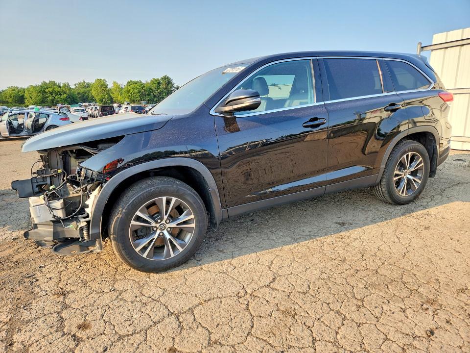 Auction sale of the 2019 Toyota Highlander, vin: 5TDBZRFH4KS993275, lot number: 63781216