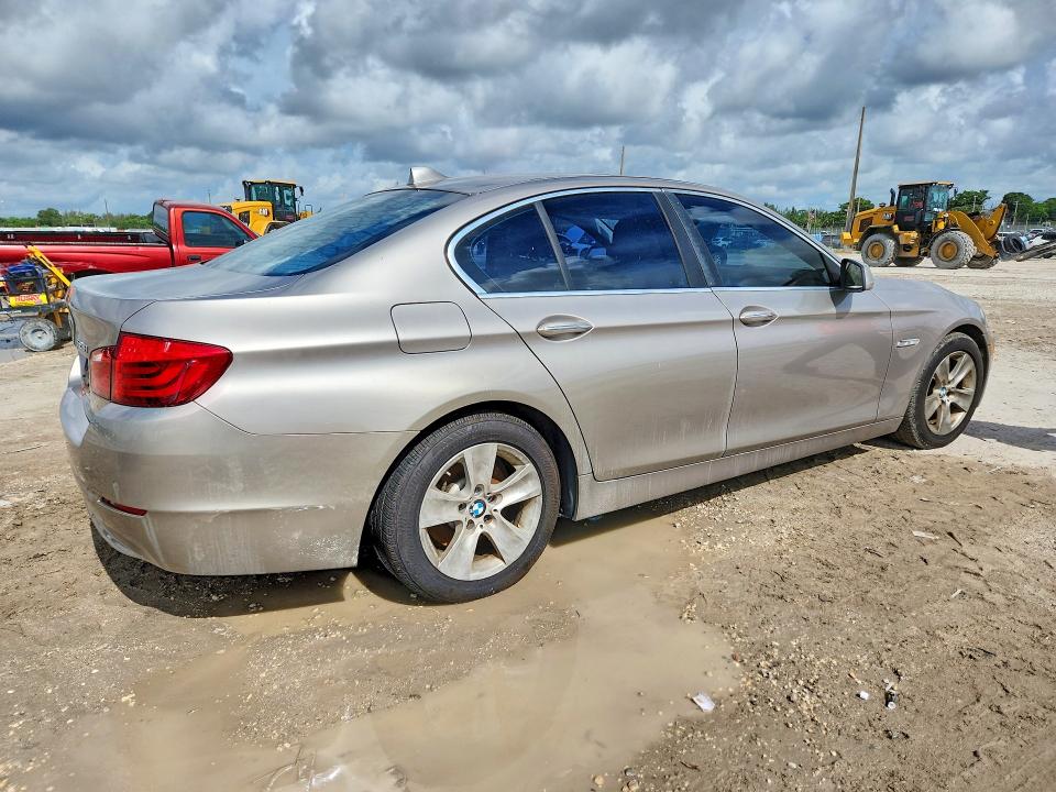 Продажа на аукционе авто 2013 Bmw 528, vin: WBAXG5C53DD233428, номер лота: 64239576