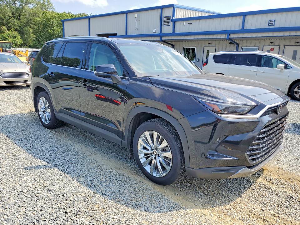 2024 Toyota Grand Highlander მანქანა იყიდება აუქციონზე, vin: 5TDAAAB53RS045069, აუქციონის ნომერი: 66440016