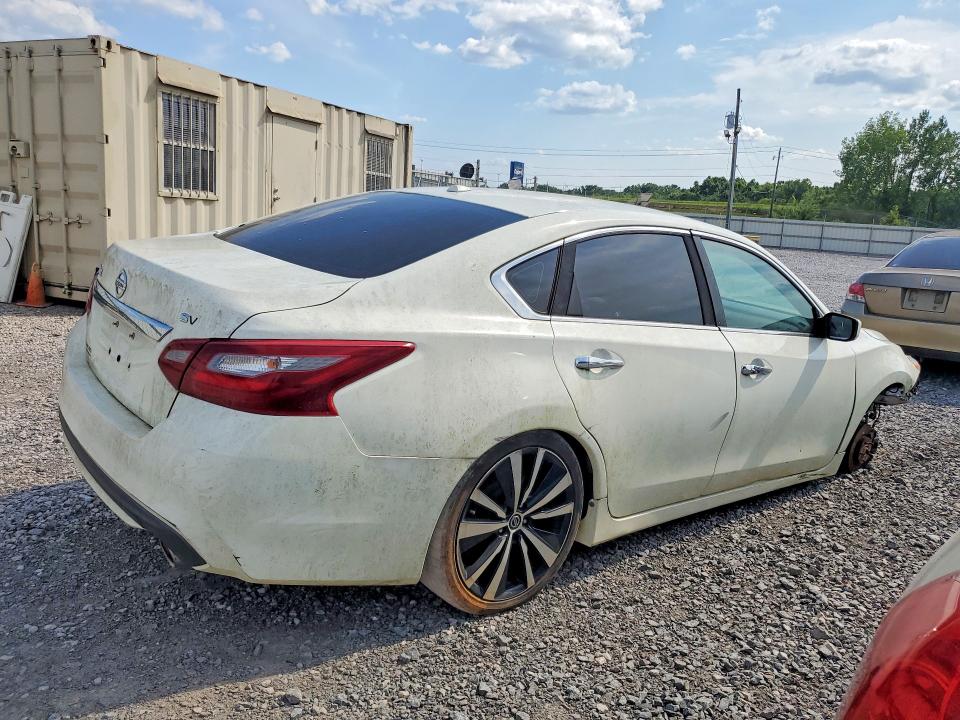 2018 Nissan Altima მანქანა იყიდება აუქციონზე, vin: 1N4AL3AP2JC173422, აუქციონის ნომერი: 63442426