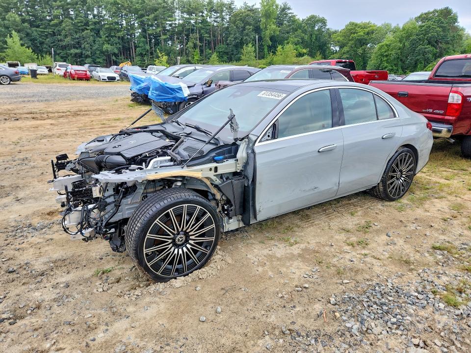 61354456 :رقم المزاد ، W1KLF4GBXTA203539 vin ، 2026 Mercedes-benz E مزاد بيع