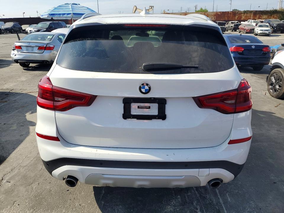63571076 :رقم المزاد ، 5UXTR9C59JLC79898 vin ، 2018 Bmw X3 مزاد بيع