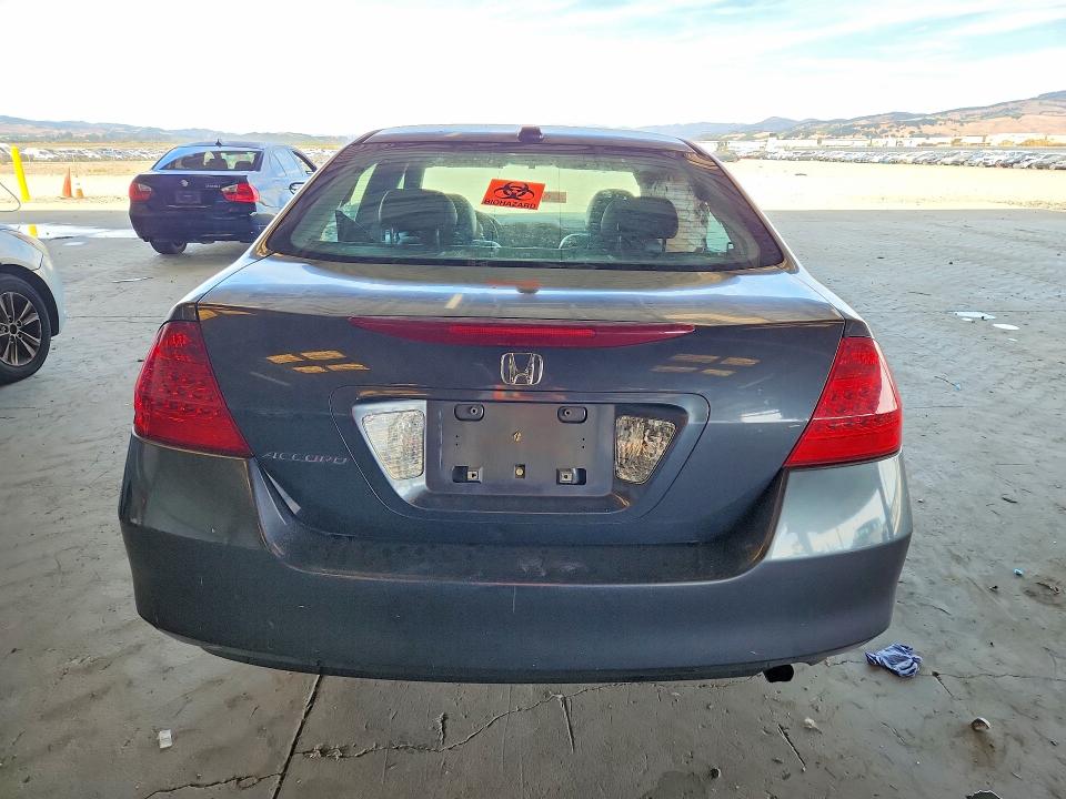 66032156 :رقم المزاد ، 1HGCM568X6A154926 vin ، 2006 Honda Accord مزاد بيع